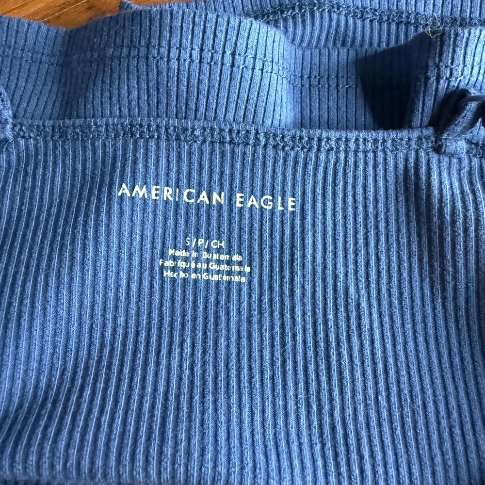 American Eagle Blue Ribbed Top